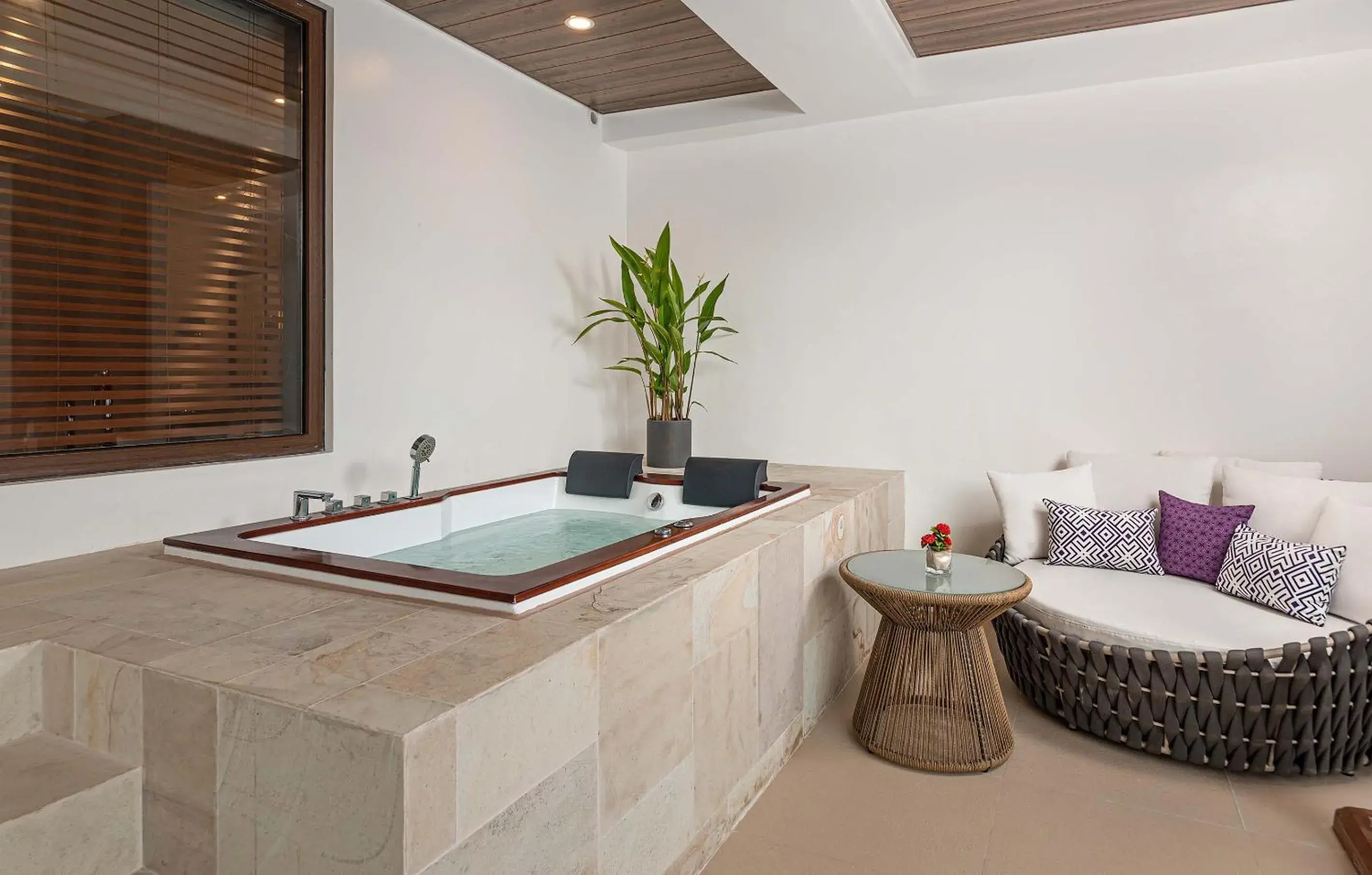 Mandarin Bay Resort and Spa